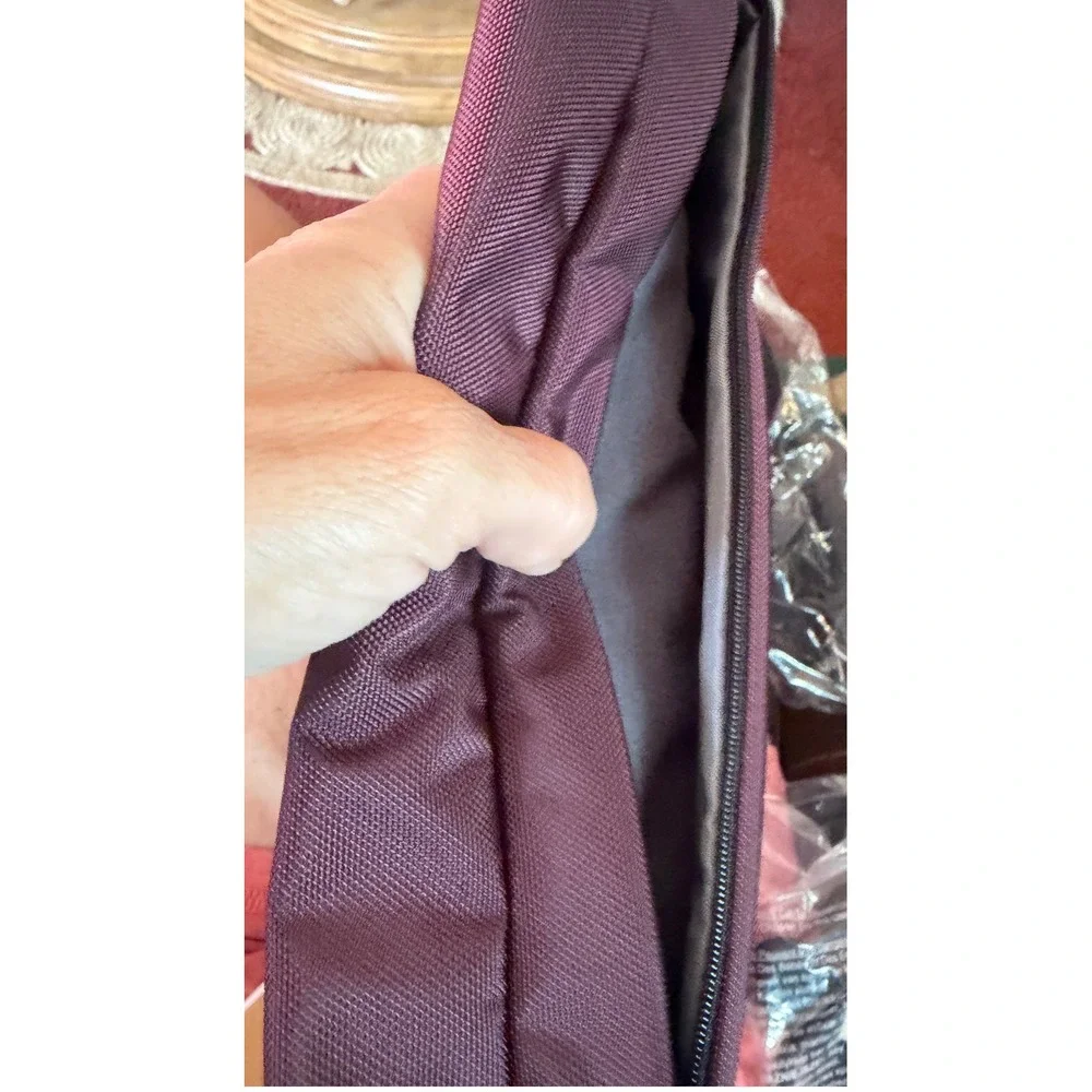 The North Face Base Camp Shoulder Bag Deep Burgundy NF0A8BK6 Crossbody Messenger - Picture 6 of 11